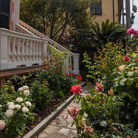 050 - Villa Genny - Casa Lauro con Terrazzo 5 minuti dal Mare Sestri Levante Esterno foto