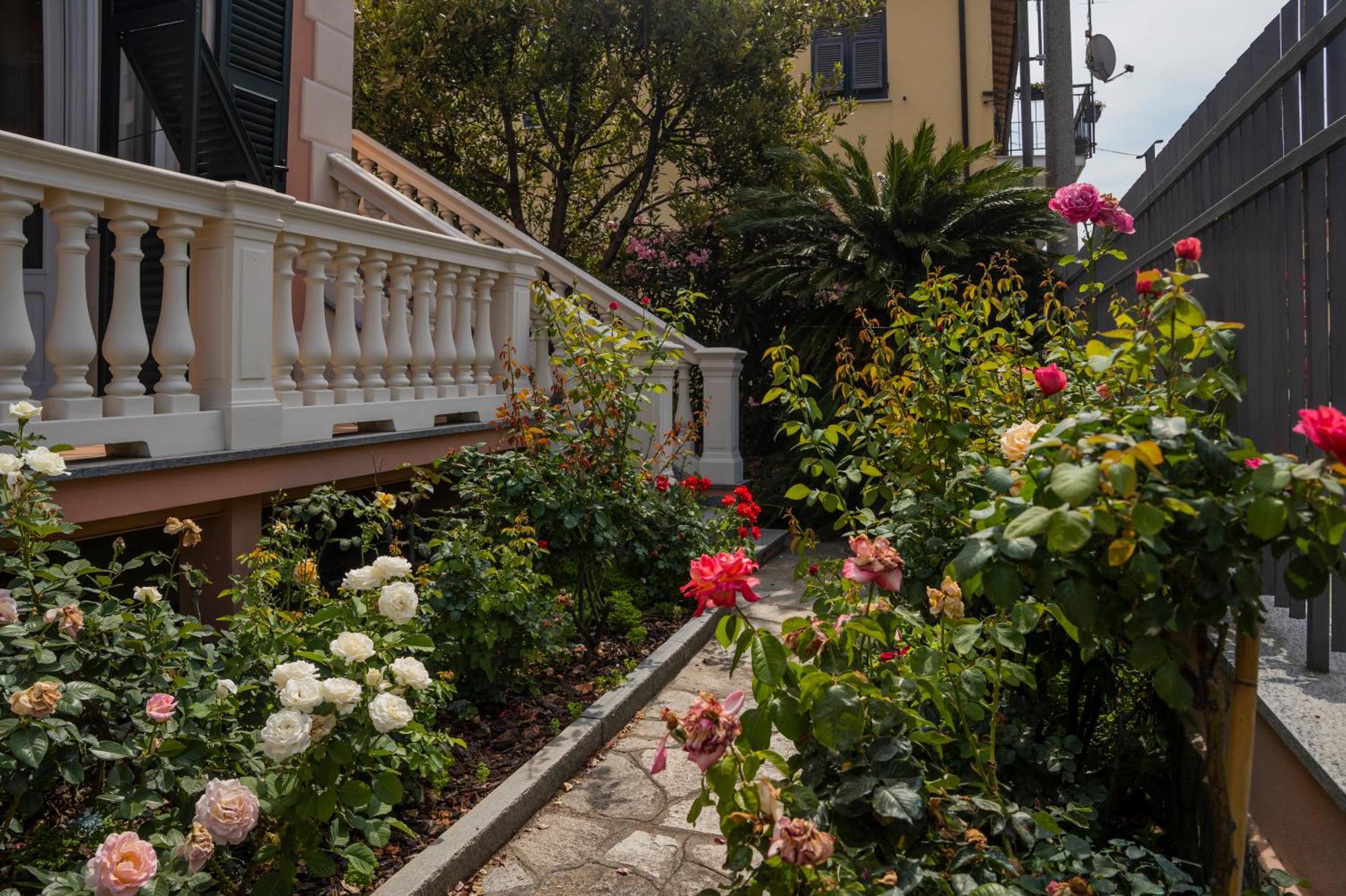 050 - Villa Genny - Casa Lauro con Terrazzo 5 minuti dal Mare Sestri Levante Esterno foto