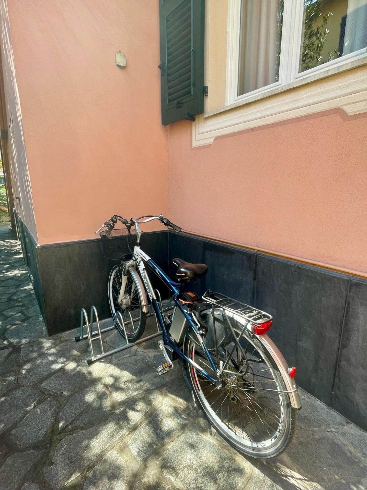 050 - Villa Genny - Casa Lauro con Terrazzo 5 minuti dal Mare Sestri Levante Esterno foto